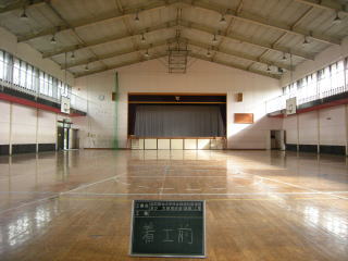 安中市松井田北中学校耐震補強の室内天井